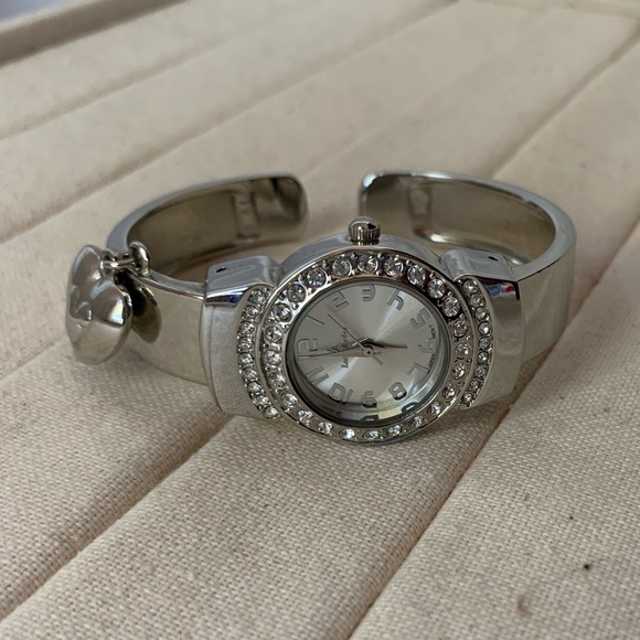 Louis Arden Cuff Watch Silver Round Rhinestone Face Hanging Mickey Heart New Bat - Picture 4 of 9